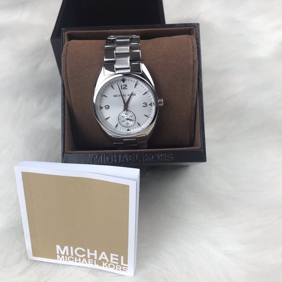 MICHAEL Michael Kors Accessories - NWT Michael Kors Callie Stainless Steel Watch